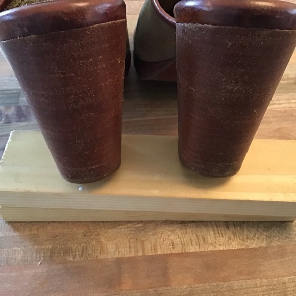 Frye Jessica Bohemian Clog - Picture 8 of 9